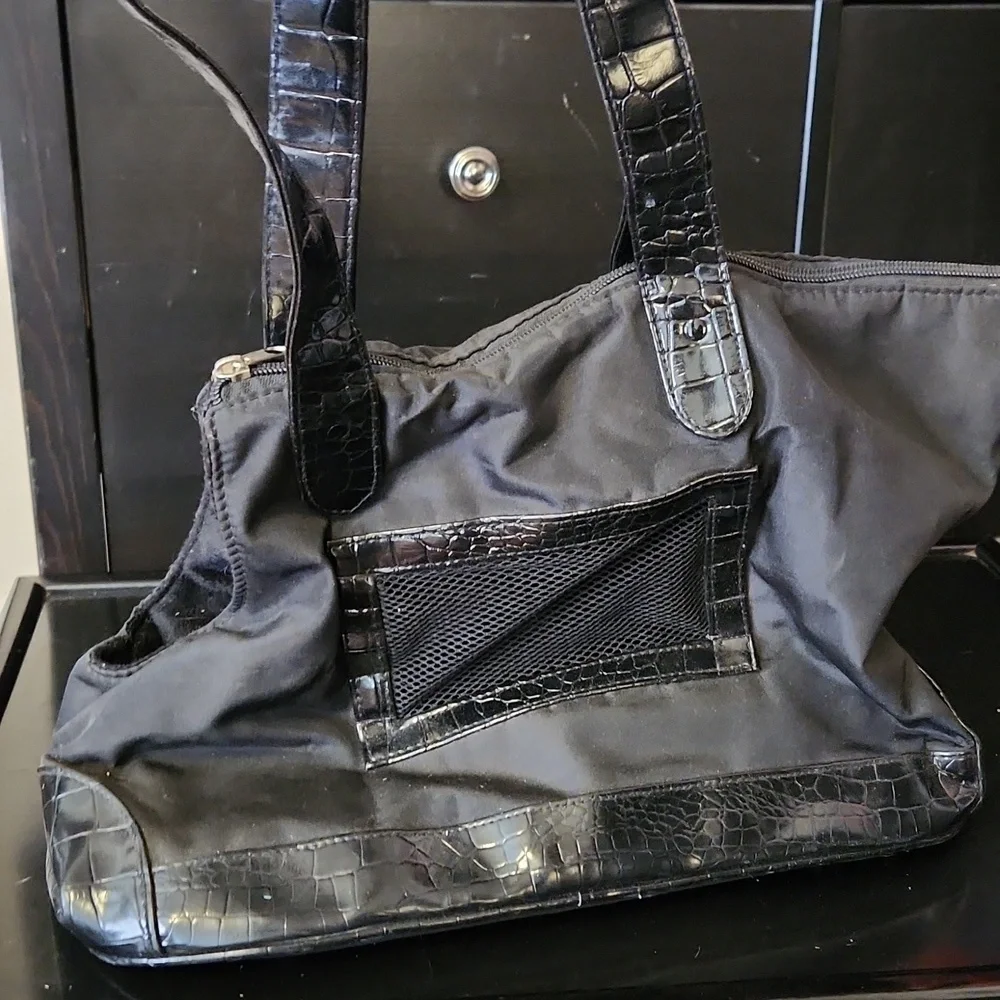 Chelsea Paws Pet Purse
